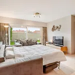 Luxury With Garden Close To The * Ostenda