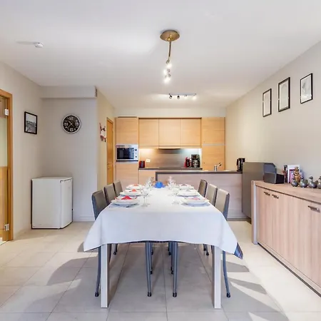 公寓 Luxury With Garden Close To The 奥斯滕德