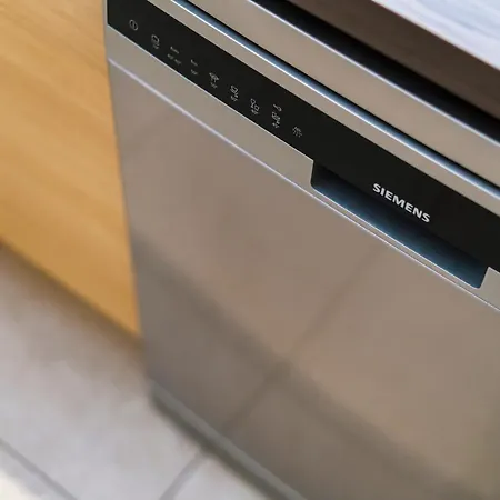 Luxury With Garden Close To The 公寓 奥斯滕德