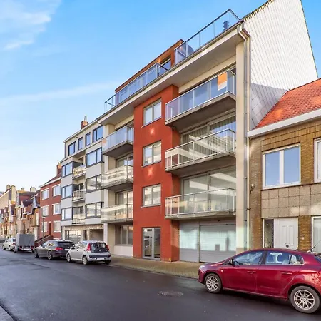 Apartment Luxury With Garden Close To The *